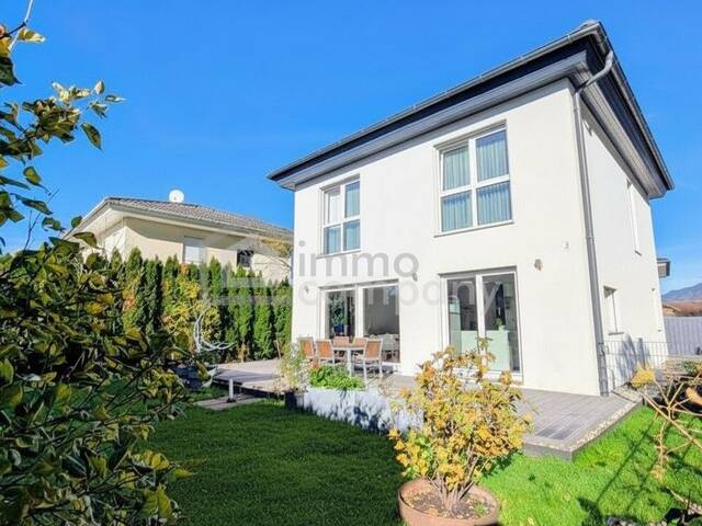 Immobilie in Hohenems - Traumhaftes Einfamilienhaus in Hohenems | 126m² Wohnfläche | 4-Zimmer | 2 Terrassen mit 100m² Gesamtfläche | moderne Einrichtung | großes Carport - Bild 1