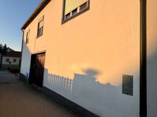 Immobilie in Gneixendorf - Neuer Preis: Zwei Häusern und Innenhof in ruhiger Lage von Krems - Bild 1