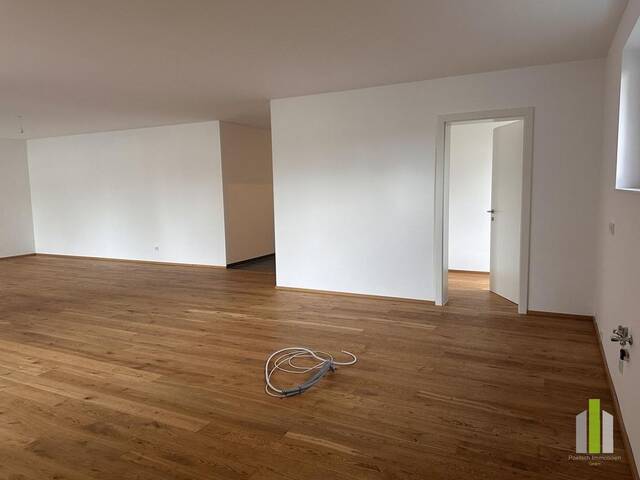 Immobilie in Altmünster - Stilvolle Terrassenwohnung in Seenähe - ideal für Eigennutzer oder Anleger - Bild 2