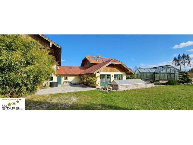 Immobilie in Feldkirchen bei Mattighofen - Exklusiver Gutshof mit Pferdegestüt in idyllischer Lage! - Bild 0