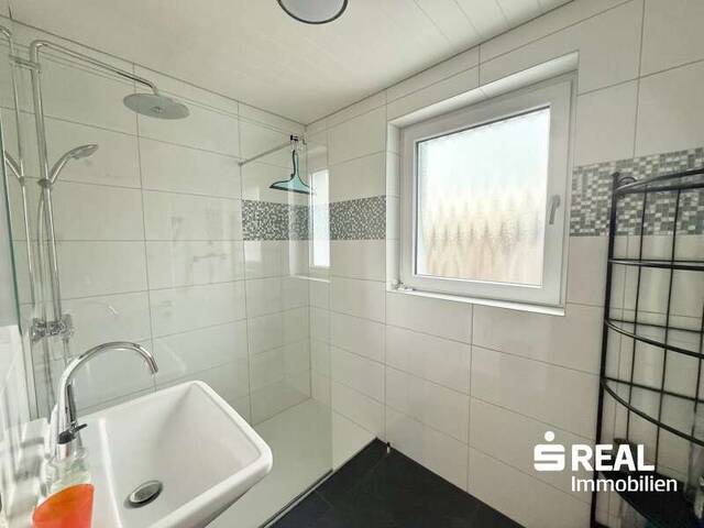 Immobilie in Wels - Sanierte 3-Zimmer-Wohnung im Stadtteil Wels-Lichtenegg - Bild 2