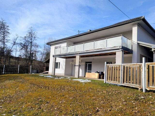Immobilie in Schlüßlberg - Modernisiertes Mehrfamilienhaus 2 getrennte Wohnungen- auf ca. 3.000 m² in Schlüßlberg - Ruhelage– Untervermietung möglich! - Bild 1