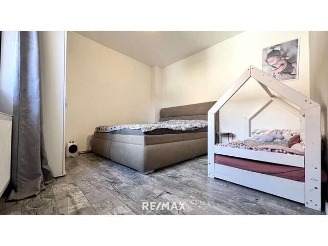 Immobilie in Hundsheim - Einfamilienhaus mit zwei separaten Wohneinheiten - Bild 4