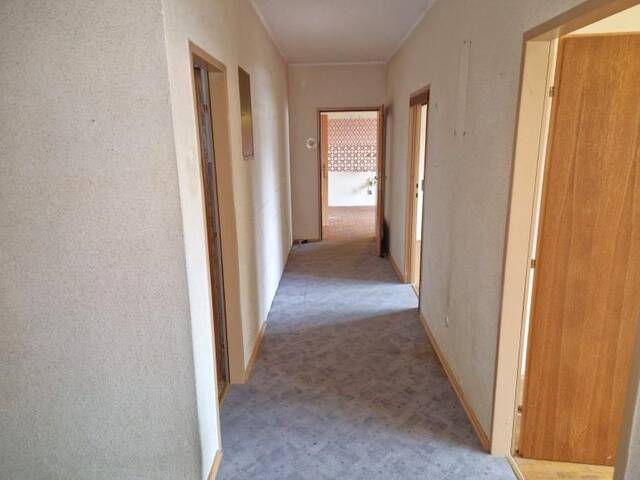 Immobilie in Fürstenfeld - Sanierungsbedürftige Eigentumswohnung (74m²) in ruhiger, zentraler Lage in Fürstenfeld! - Bild 1