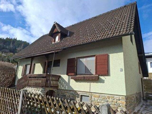 Immobilie in Bruck an der Mur - Älteres Einfamilienhaus am Rande von Bruck/Mur zu kaufen ! - Bild 0