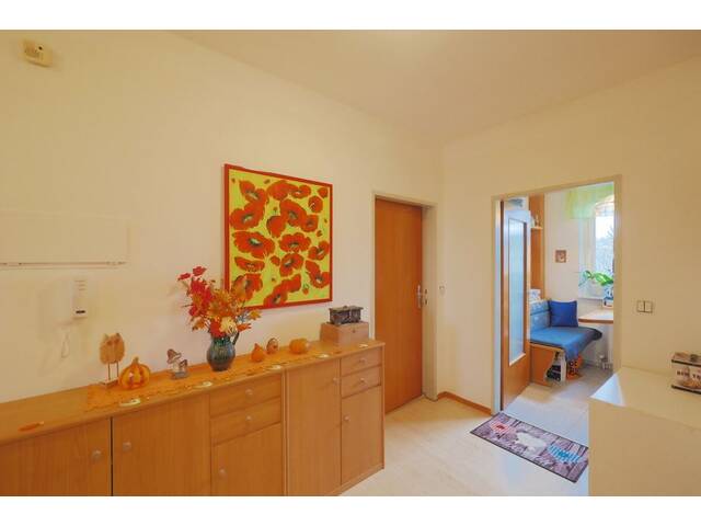 Immobilie in Brunn am Gebirge - Großzügige 3-Zimmer-Eigentumswohnung mit Loggia - ca. 95 m² Nutzfläche in Brunn am Gebirge! - Bild 4