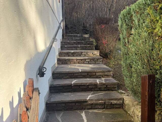 Immobilie in Puch bei Hallein - Natur & Infrastruktur: 800 m² Grund mit Familienhaus - Bild 1