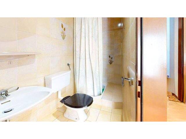 Immobilie in Feistritz im Rosental - Exklusives Einfamilienhaus mit Nebengebäuden & Entwicklungspotenzial im Rosental - Wohnen, Arbeiten & Investieren mit Blick auf die Karawanken - Bild 3