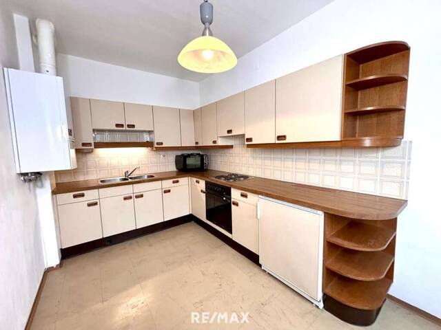 Immobilie in Hollabrunn - Charmante 1-Zimmer-Wohnung mit separater Küche und Blick auf den grünen Innenhof in Hollabrunn - Bild 2