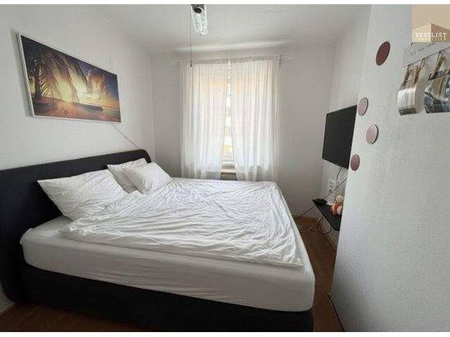 Immobilie in Pfaffstätten - Attraktive 3-Zimmer-Wohnung mit Loggia an der Grenze zu Baden - Bild 2