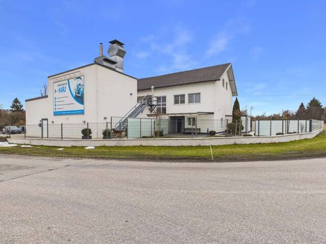 Immobilie in Pichl bei Wels - ANLEGER AUFGEPASST: Renditestarke Liegenschaft mit gesicherten Cashflow - kernsaniertes Anlageobjekt in Top-Lage bei Wels - Bild 1