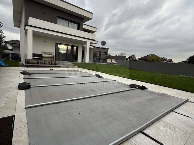 Immobilie in Günselsdorf - Modernes Einfamilienhaus in Grünruhelage mit Garten & Pool zu verkaufen! - Bild 2