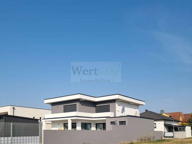 Immobilie in Günselsdorf - Modernes Einfamilienhaus in Grünruhelage mit Garten & Pool zu verkaufen! - Bild 4