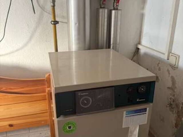 Immobilie in Hörsching - EIN sanierungsbedürftiges BESTANDSHAUS auf ZWEI gut geschnittenen BAUPARZELLEN - Bild 3