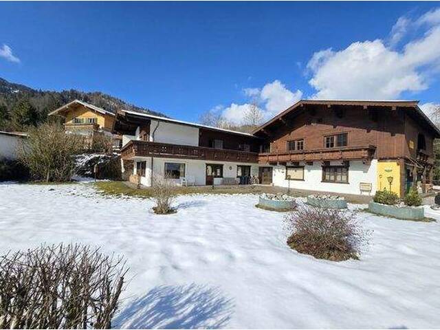 Immobilie in Kirchdorf in Tirol - Apartment- bzw. Mehrparteienhaus - Bild 1