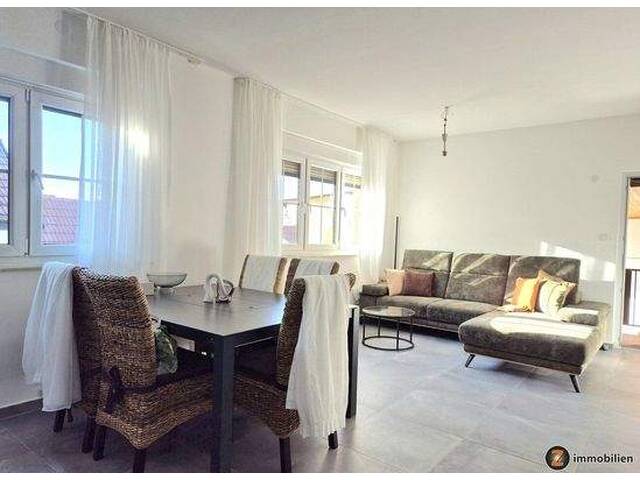 Immobilie in Unterloisdorf - Interessante Liegenschaft mit 2 modernen Wohnungen, Innenhof und großer Halle! - Bild 4