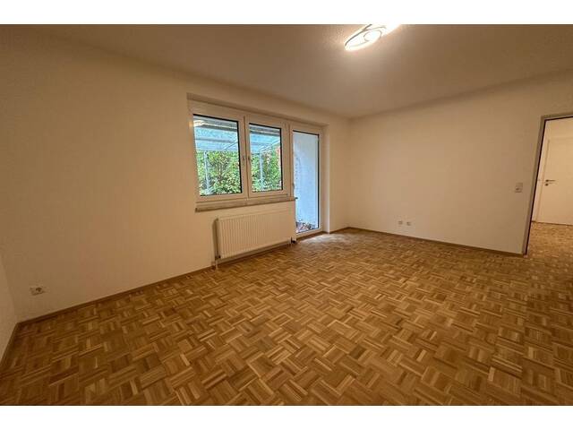 Immobilie in Vöcklabruck - frisch renovierte 3-Zimmer-Wohnung mit grüner Terrasse - Bild 3