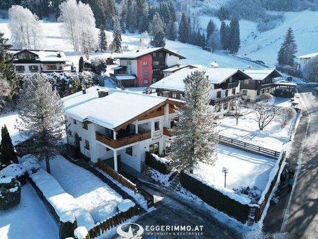 Immobilie in Kaprun - Wohnen und Vermieten im Herzen von Kaprun - Exklusives Mehrfamilienhaus mit separatem Appartement - Bild 0