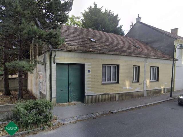 Immobilie in Trumau - Zentrale Liegenschaft mit Renovierungsbedürftigem Haus - Bild 0