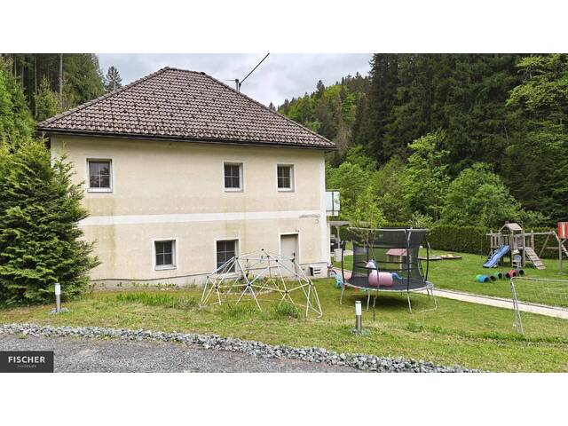 Immobilie in Labientschach - Wohnhaus in Labientschach: Gepflegtes 5-Zimmer-Domizil mit Balkon und Garage, großes Grundstück! - Bild 1