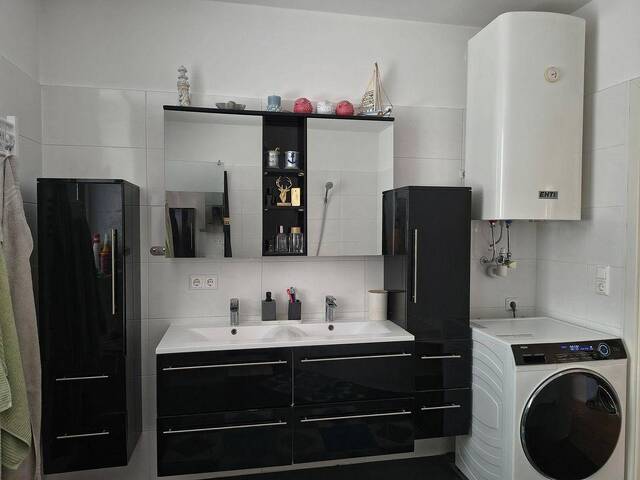 Immobilie in Feldkirchen bei Graz - Sonnige Gartenwohnung | 146 m² | großer Garten | Wohnkeller | Carport | Top‑Lage Feldkirchen - Bild 0