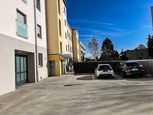 Immobilie in Gänserndorf - Gänserndorf Stadt, Stilvolle 3-Zimmer-Eigentumswohnung mit Lift, moderner Ausstattung & perfekter Raumaufteilung - Bild 2