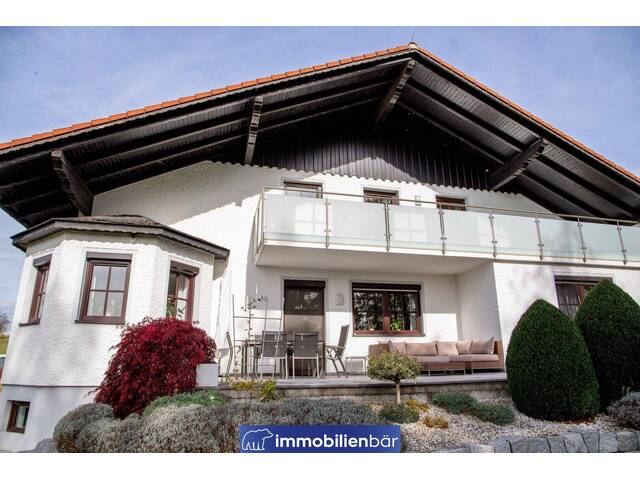 Immobilie in Neumarkt im Hausruckkreis - Das Haus der großen Möglichkeiten großzügige Liegenschaft mit modernster Energietechnik - Bild 1