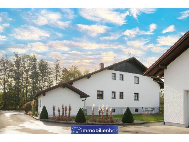 Immobilie in Neumarkt im Hausruckkreis - Das Haus der großen Möglichkeiten großzügige Liegenschaft mit modernster Energietechnik - Bild 2