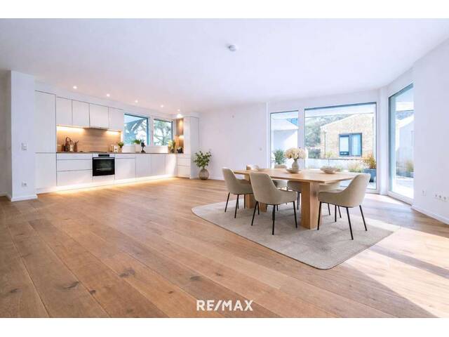 Immobilie in Schönberg im Stubaital - 15 Minuten von Innsbruck: Prächtige 3-Zimmer-Neubauwohnung mit 90 m² großem Garten und Terrasse - Bild 0