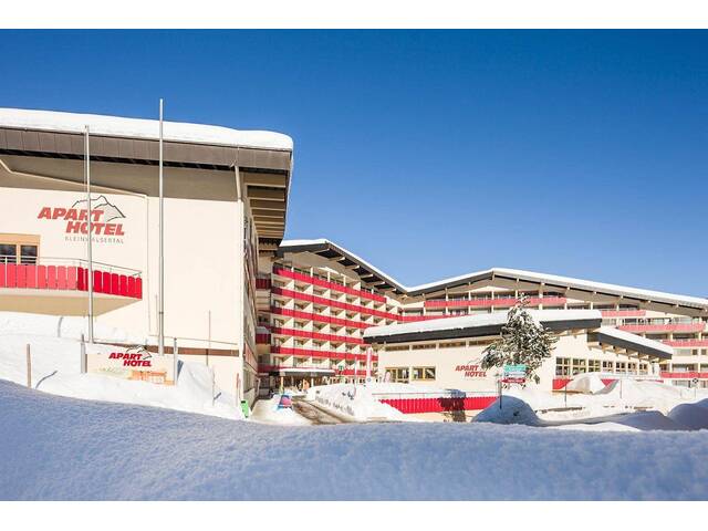 Immobilie in Mittelberg - Einchecken in den Ferienspaß: Ihre Ferienwohnung für Gäste und Eigennutzung - Bild 1