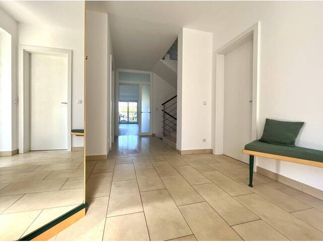 Immobilie in Köstendorf - Einfamilienhaus mit Pool und großem Garten in Köstendorf - Bild 2