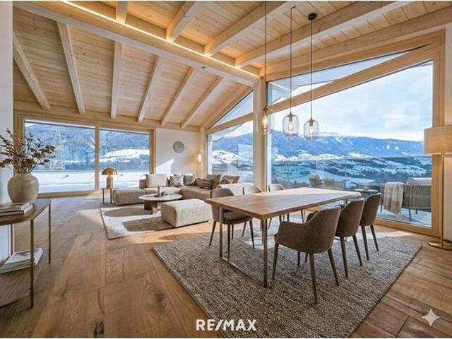 Immobilie in Schönberg im Stubaital - Erstbezug: 360°-Bergpanorama auf ca. 136 m² Dachterrasse - Wohnen auf höchstem Niveau im Penthouse der Superlative - Bild 1