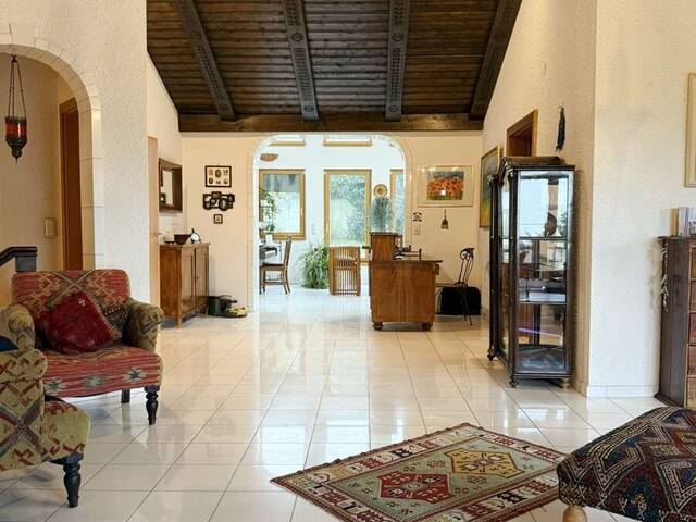 Immobilie in Neuhofen an der Krems - Großzügiges Familienhaus mit Einliegerwohnung, Garten & Kamin! - Bild 2