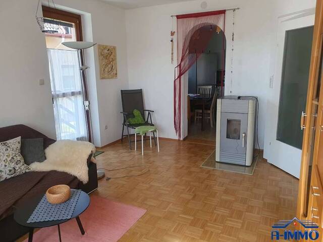 Immobilie in Kaindorf - Schöne interessante Zwei-Zimmer-Hochparterrewohnung mit Balkon, 2 Kellerräume und überdachtem Parkplatz zu kaufen. - Bild 3
