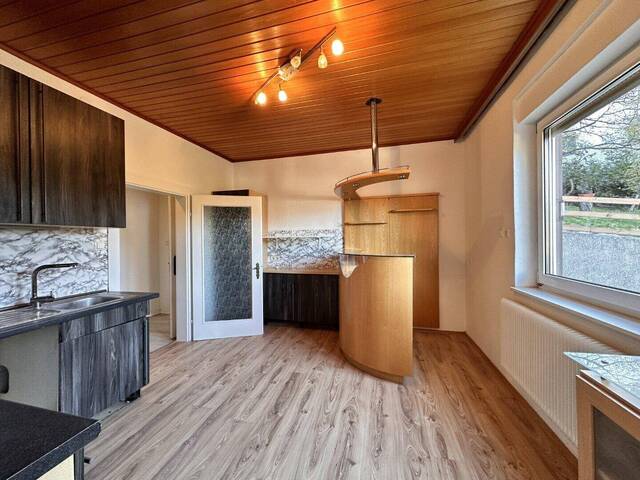 Immobilie in Grünbach am Schneeberg - Großzügige 123 m²-Wohnung mit Garten und Garage - Bild 2