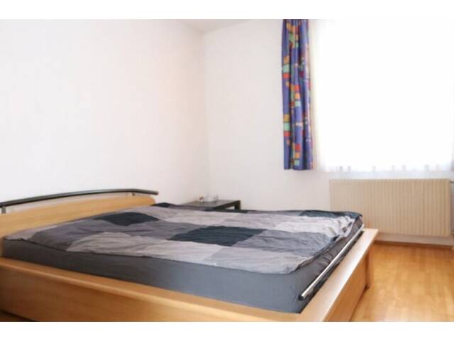 Immobilie in Marchtrenk - Angebot liegt vor! Lichtdurchflutete Erdgeschosswohnung mit perfekter Raumaufteilung in ruhigem Wohnumfeld - Bild 4