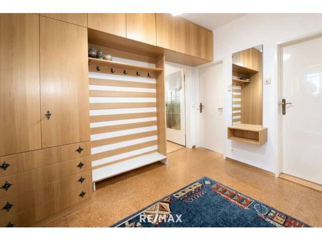 Immobilie in Wels - Attraktive 2-Zimmer-Wohnung in zentraler Lage von Wels - fußläufig zum Krankenhaus! - Bild 2