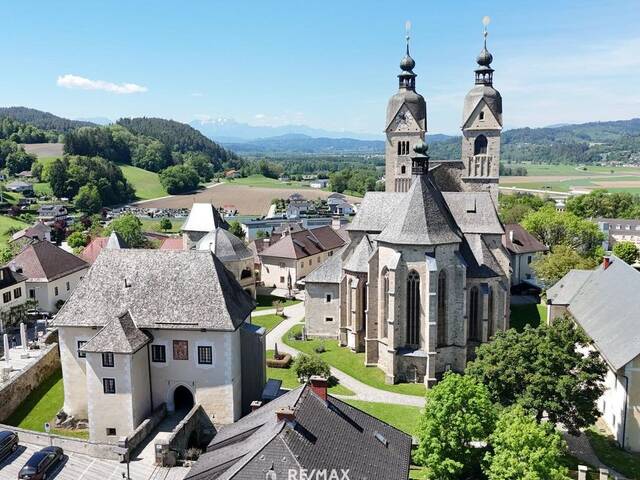Immobilie in Maria Saal - Attraktive Wohn- und Investitionsmöglichkeit unter einem Dach - Lukratives Anlageobjekt am Hauptplatz von Maria Saal - Bild 2