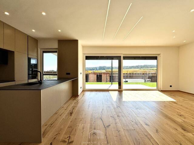 Immobilie in Empersdorf - ENERGIEEFFIZIENT: Ruhig gelegenes Traumhaus mit SMART-HOME-Ausstattung und Doppelcarport - Bild 2