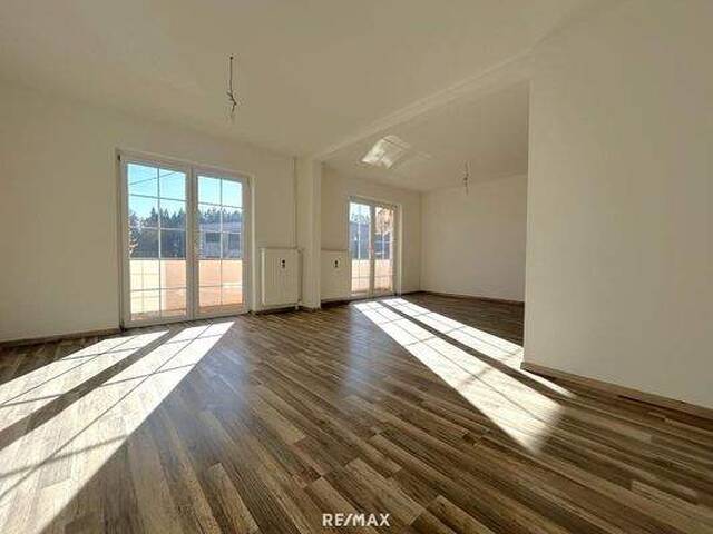 Immobilie in Velden am Wörther See - Stilvoll Wohnen in Velden - Sanierte 3-Zimmer-Wohnung in Seenähe - Bild 0