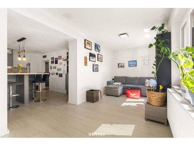 Immobilie in Sittersdorf - Modernisiertes Wohnhaus in Rückersdorf - Potential für zwei Wohneinheiten - Bild 0