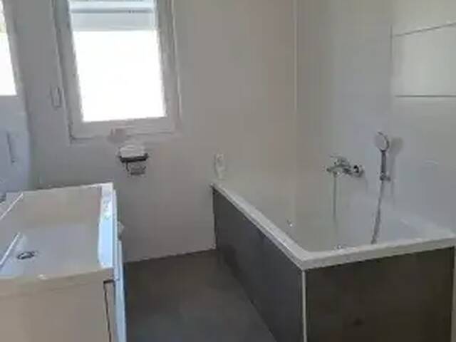 Immobilie in Vandans - Schönes Geräumiges Haus mit Garage, Parkplatz und 27 m² großer Terrasse in Top-Lage steht zum Verkauf - Bild 4