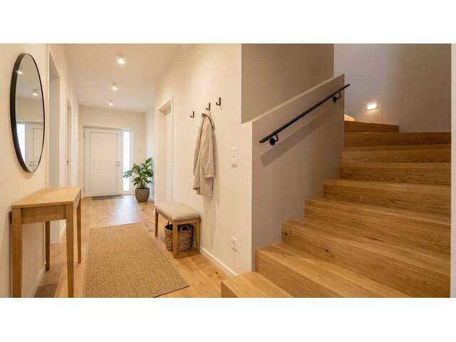 Immobilie in Theresienfeld - Lichtdurchfluteter Erstbezug in Theresienfeld - Garten und Garage inklusive ! - Bild 4