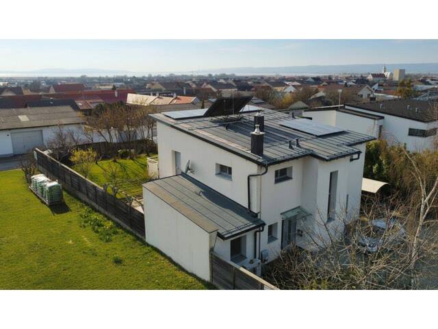 Immobilie in Weiden am See - Neuwertiges Einfamilienhaus in absoluter Traumlage – Ankommen, Einziehen, Wohlfühlen - Bild 0