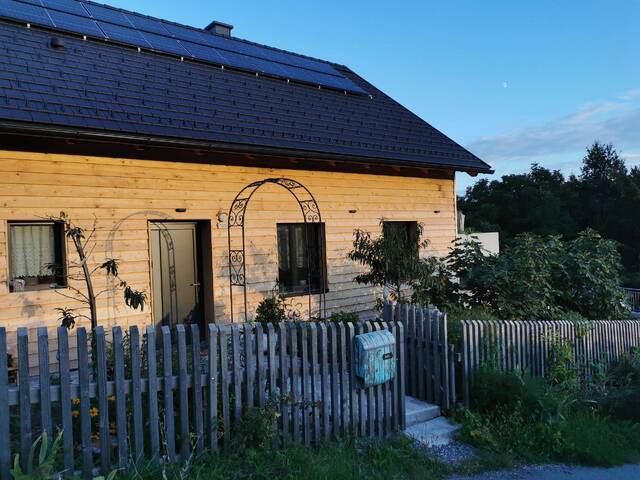 Immobilie in Fötschach - Modernisiertes Wohnhaus mit Panoramablick und Ferienwohnungen – Rückzugsort in den Südsteirischen Weinbergen - Bild 0