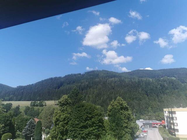 Immobilie in Mürzzuschlag - Wunderschöne sonnige Wohnung mit herrlichem Ausblick - Bild 1