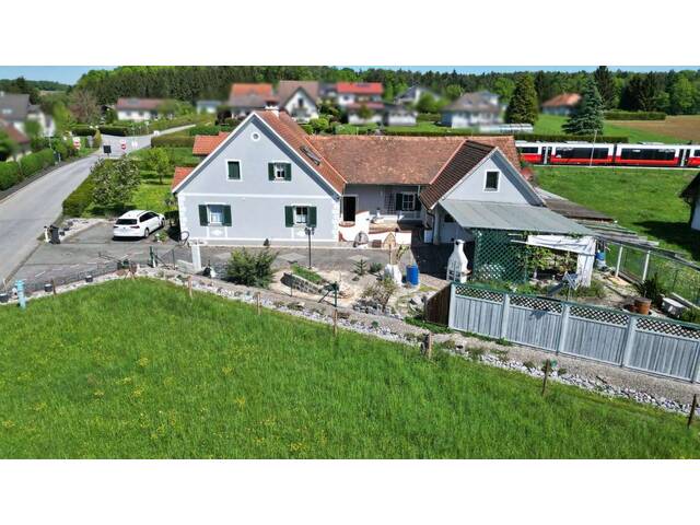 Immobilie in Fürstenfeld - Modernisiertes Haus mit Nebengebäude im Dreikanthof-Stil! Sonniger und ebener Eigengrund - Bild 2