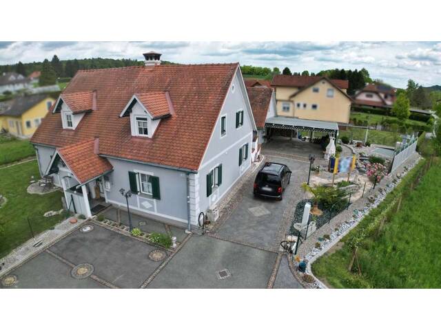 Immobilie in Fürstenfeld - Modernisiertes Haus mit Nebengebäude im Dreikanthof-Stil! Sonniger und ebener Eigengrund - Bild 3