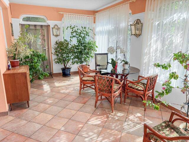 Immobilie in Eisenstadt - Mediterrane Toskana-Villa mit Nebengebäude und paradiesischem Garten in Bestlage von Eisenstadt - Bild 3