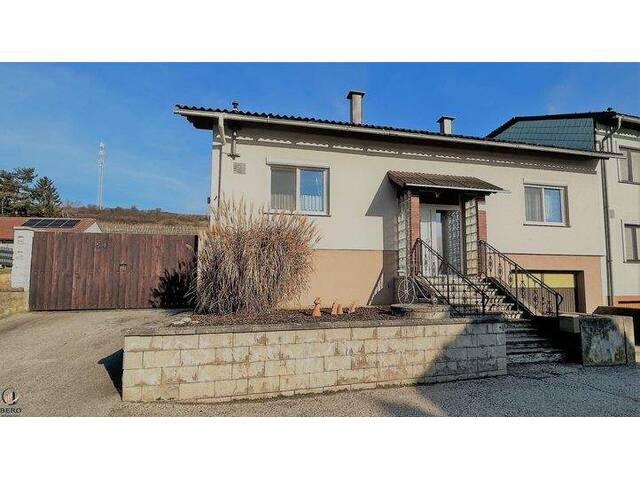 Immobilie in Niederrußbach - Mehrfamilienhaus mit Garten, Terrasse & Garage in Niederrußbach - Bild 0